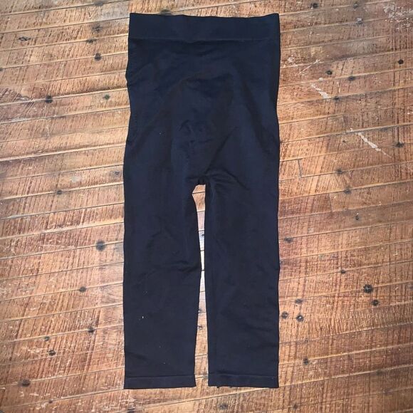 Blanqi black maternity M cropped supportive shapewear leggings - Picture 3 of 3